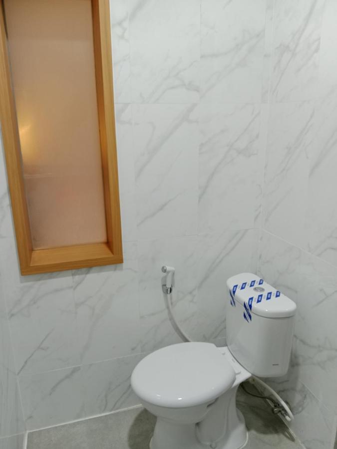 Andita Syariah Hotel Surabaya Esterno foto
