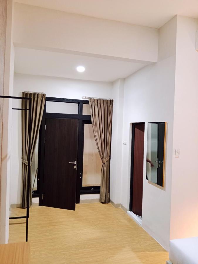 Andita Syariah Hotel Surabaya Esterno foto
